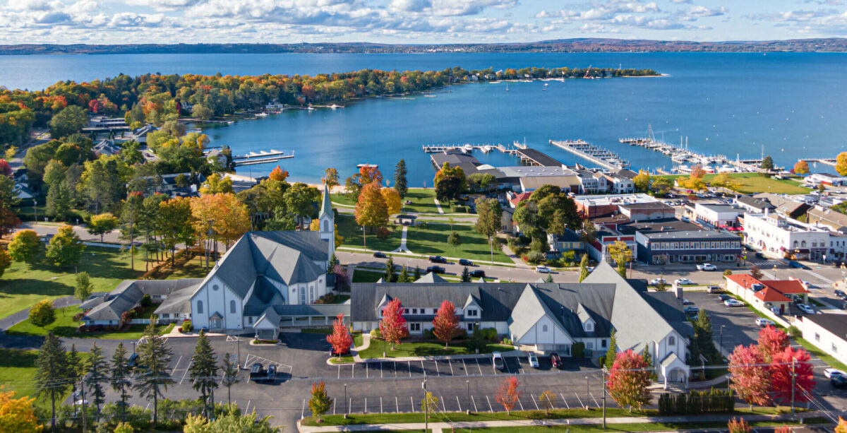 10-best-small-towns-to-live-in-michigan